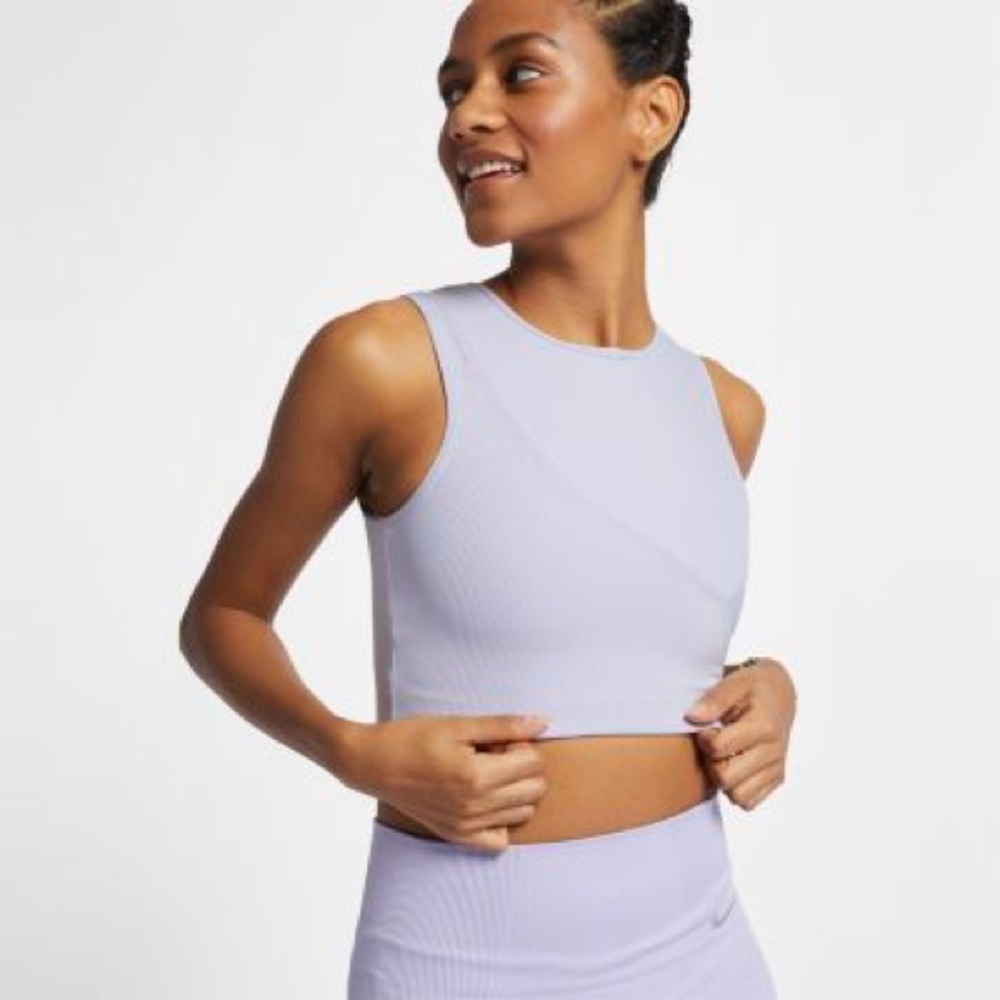 Nike Pro hypercool yoga tank